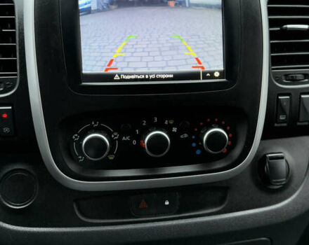 Чорний Рено Трафік, об'ємом двигуна 2 л та пробігом 189 тис. км за 22999 $, фото 67 на Automoto.ua