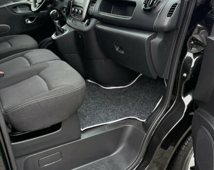 Чорний Рено Трафік, об'ємом двигуна 2 л та пробігом 189 тис. км за 22999 $, фото 41 на Automoto.ua