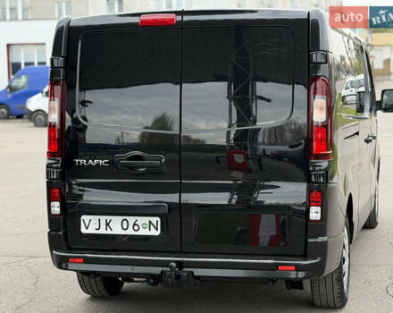 Черный Рено Трафик, объемом двигателя 2 л и пробегом 117 тыс. км за 21300 $, фото 10 на Automoto.ua