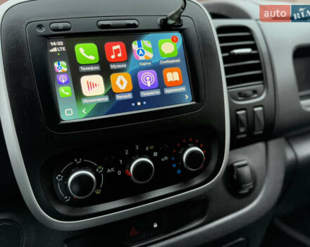 Чорний Рено Трафік, об'ємом двигуна 2 л та пробігом 189 тис. км за 22999 $, фото 63 на Automoto.ua