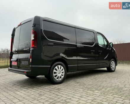 Чорний Рено Трафік, об'ємом двигуна 2 л та пробігом 189 тис. км за 22999 $, фото 28 на Automoto.ua