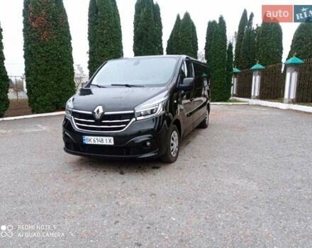 Чорний Рено Трафік, об'ємом двигуна 2 л та пробігом 123 тис. км за 18900 $, фото 1 на Automoto.ua