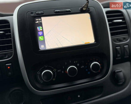 Чорний Рено Трафік, об'ємом двигуна 2 л та пробігом 189 тис. км за 22999 $, фото 66 на Automoto.ua