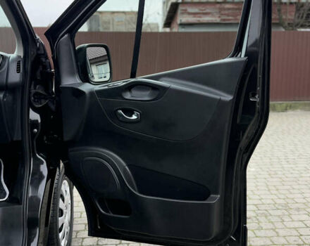 Чорний Рено Трафік, об'ємом двигуна 2 л та пробігом 189 тис. км за 22999 $, фото 37 на Automoto.ua