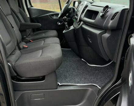 Чорний Рено Трафік, об'ємом двигуна 2 л та пробігом 189 тис. км за 22999 $, фото 49 на Automoto.ua