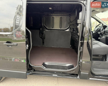 Черный Рено Трафик, объемом двигателя 2 л и пробегом 117 тыс. км за 21300 $, фото 22 на Automoto.ua