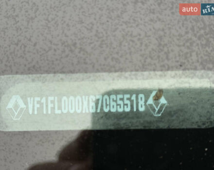 Чорний Рено Трафік, об'ємом двигуна 2 л та пробігом 189 тис. км за 22999 $, фото 81 на Automoto.ua