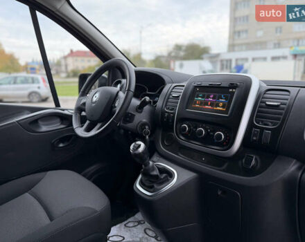 Черный Рено Трафик, объемом двигателя 2 л и пробегом 117 тыс. км за 21300 $, фото 20 на Automoto.ua