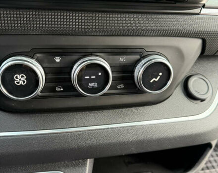 Черный Рено Трафик, объемом двигателя 2 л и пробегом 74 тыс. км за 29900 $, фото 37 на Automoto.ua