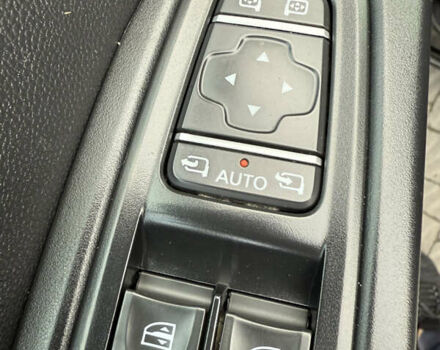 Черный Рено Трафик, объемом двигателя 2 л и пробегом 74 тыс. км за 29900 $, фото 29 на Automoto.ua