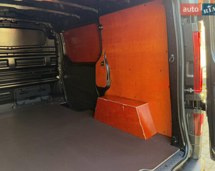 Черный Рено Трафик, объемом двигателя 2 л и пробегом 179 тыс. км за 23450 $, фото 55 на Automoto.ua