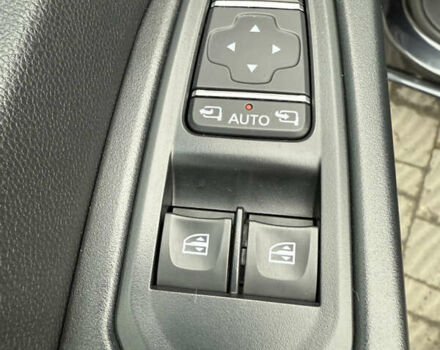 Черный Рено Трафик, объемом двигателя 2 л и пробегом 65 тыс. км за 29900 $, фото 36 на Automoto.ua