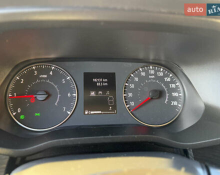 Черный Рено Трафик, объемом двигателя 2 л и пробегом 179 тыс. км за 23450 $, фото 91 на Automoto.ua