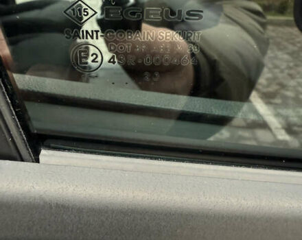 Черный Рено Трафик, объемом двигателя 2 л и пробегом 65 тыс. км за 29900 $, фото 29 на Automoto.ua