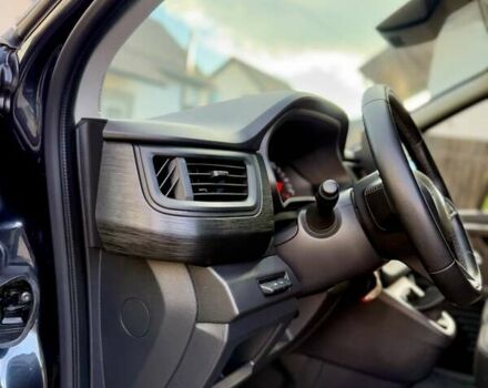 Черный Рено Трафик, объемом двигателя 2 л и пробегом 81 тыс. км за 27900 $, фото 61 на Automoto.ua