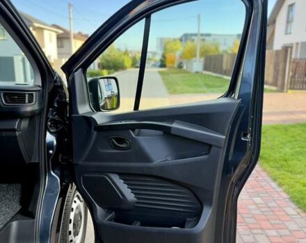 Черный Рено Трафик, объемом двигателя 2 л и пробегом 81 тыс. км за 27900 $, фото 56 на Automoto.ua