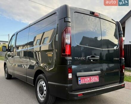 Черный Рено Трафик, объемом двигателя 2 л и пробегом 81 тыс. км за 27900 $, фото 2 на Automoto.ua