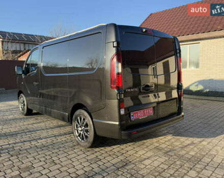 Черный Рено Трафик, объемом двигателя 2 л и пробегом 179 тыс. км за 23450 $, фото 23 на Automoto.ua
