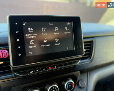 Черный Рено Трафик, объемом двигателя 2 л и пробегом 179 тыс. км за 23450 $, фото 99 на Automoto.ua