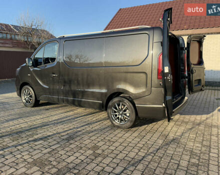Черный Рено Трафик, объемом двигателя 2 л и пробегом 179 тыс. км за 23450 $, фото 60 на Automoto.ua