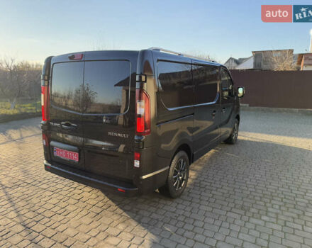 Черный Рено Трафик, объемом двигателя 2 л и пробегом 179 тыс. км за 23450 $, фото 145 на Automoto.ua