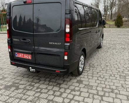 Черный Рено Трафик, объемом двигателя 2 л и пробегом 65 тыс. км за 29900 $, фото 12 на Automoto.ua