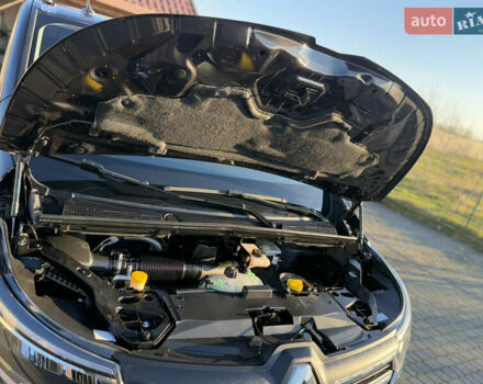 Черный Рено Трафик, объемом двигателя 2 л и пробегом 179 тыс. км за 23450 $, фото 113 на Automoto.ua