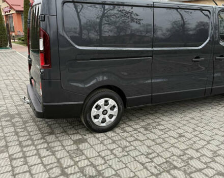 Черный Рено Трафик, объемом двигателя 2 л и пробегом 65 тыс. км за 29900 $, фото 14 на Automoto.ua