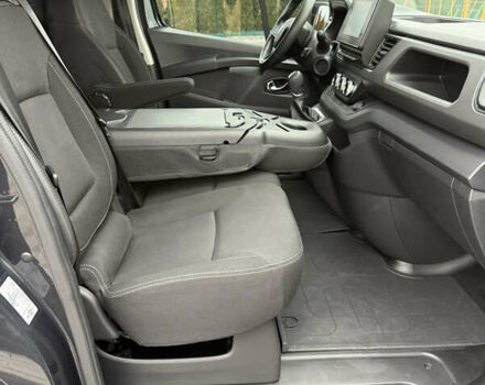 Черный Рено Трафик, объемом двигателя 2 л и пробегом 65 тыс. км за 29900 $, фото 56 на Automoto.ua