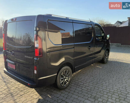 Черный Рено Трафик, объемом двигателя 2 л и пробегом 179 тыс. км за 23450 $, фото 28 на Automoto.ua