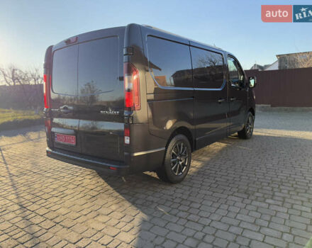 Черный Рено Трафик, объемом двигателя 2 л и пробегом 179 тыс. км за 23450 $, фото 146 на Automoto.ua