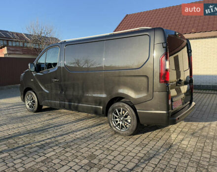 Черный Рено Трафик, объемом двигателя 2 л и пробегом 179 тыс. км за 23450 $, фото 19 на Automoto.ua