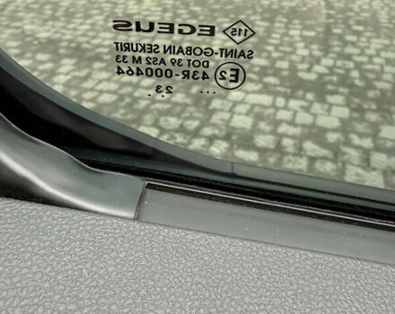 Черный Рено Трафик, объемом двигателя 2 л и пробегом 65 тыс. км за 29900 $, фото 27 на Automoto.ua