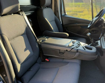 Черный Рено Трафик, объемом двигателя 2 л и пробегом 179 тыс. км за 23450 $, фото 68 на Automoto.ua