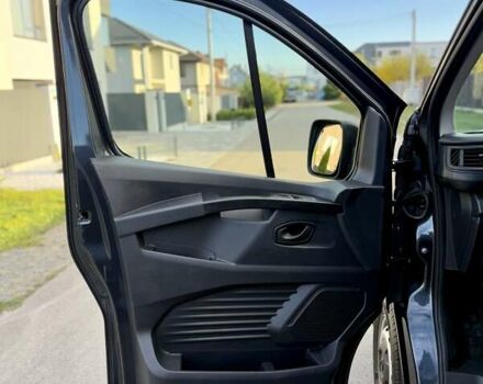 Черный Рено Трафик, объемом двигателя 2 л и пробегом 81 тыс. км за 27900 $, фото 51 на Automoto.ua