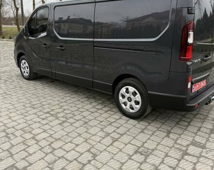 Черный Рено Трафик, объемом двигателя 2 л и пробегом 65 тыс. км за 29900 $, фото 8 на Automoto.ua