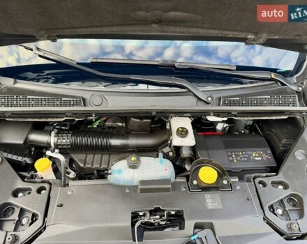 Черный Рено Трафик, объемом двигателя 2 л и пробегом 81 тыс. км за 27900 $, фото 41 на Automoto.ua