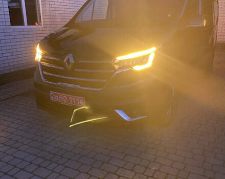 Черный Рено Трафик, объемом двигателя 2 л и пробегом 179 тыс. км за 23450 $, фото 42 на Automoto.ua