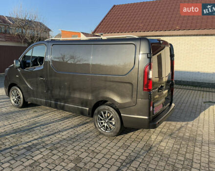 Черный Рено Трафик, объемом двигателя 2 л и пробегом 179 тыс. км за 23450 $, фото 18 на Automoto.ua