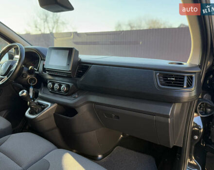 Черный Рено Трафик, объемом двигателя 2 л и пробегом 179 тыс. км за 23450 $, фото 74 на Automoto.ua