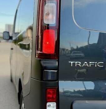 Черный Рено Трафик, объемом двигателя 2 л и пробегом 81 тыс. км за 27900 $, фото 31 на Automoto.ua