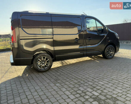 Черный Рено Трафик, объемом двигателя 2 л и пробегом 179 тыс. км за 23450 $, фото 32 на Automoto.ua