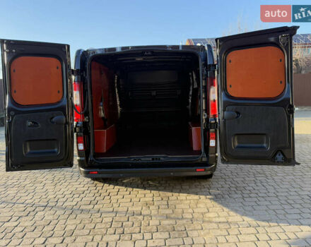 Черный Рено Трафик, объемом двигателя 2 л и пробегом 179 тыс. км за 23450 $, фото 57 на Automoto.ua