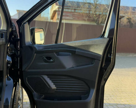 Черный Рено Трафик, объемом двигателя 2 л и пробегом 179 тыс. км за 23450 $, фото 63 на Automoto.ua