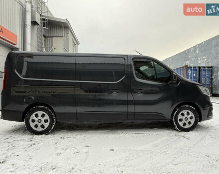 Черный Рено Трафик, объемом двигателя 2 л и пробегом 65 тыс. км за 32800 $, фото 16 на Automoto.ua