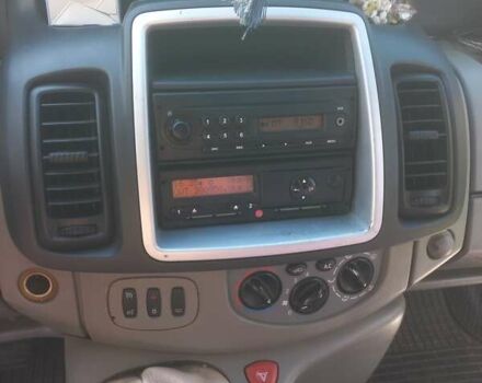 Рено Трафик 2012 в Бахмаче на Automoto.ua Черный Рено Трафик, объемом двигателя 2 л и пробегом 380 тыс. км за 9300 $, фото 3 на Automoto.ua