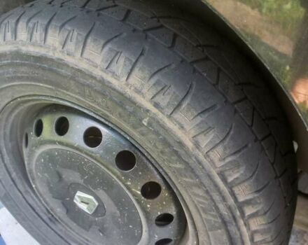 Рено Трафик 2012 в Бахмаче на Automoto.ua Черный Рено Трафик, объемом двигателя 2 л и пробегом 380 тыс. км за 9300 $, фото 11 на Automoto.ua