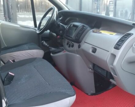 Черный Рено Трафик, объемом двигателя 1.9 л и пробегом 320 тыс. км за 6200 $, фото 3 на Automoto.ua