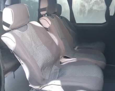 Черный Рено Трафик, объемом двигателя 1.9 л и пробегом 320 тыс. км за 6200 $, фото 6 на Automoto.ua