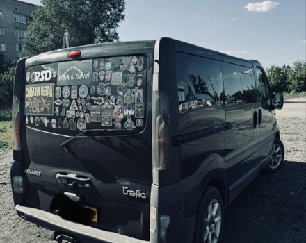 Черный Рено Трафик, объемом двигателя 2 л и пробегом 150 тыс. км за 6030 $, фото 4 на Automoto.ua